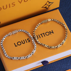 Square metal bracelet