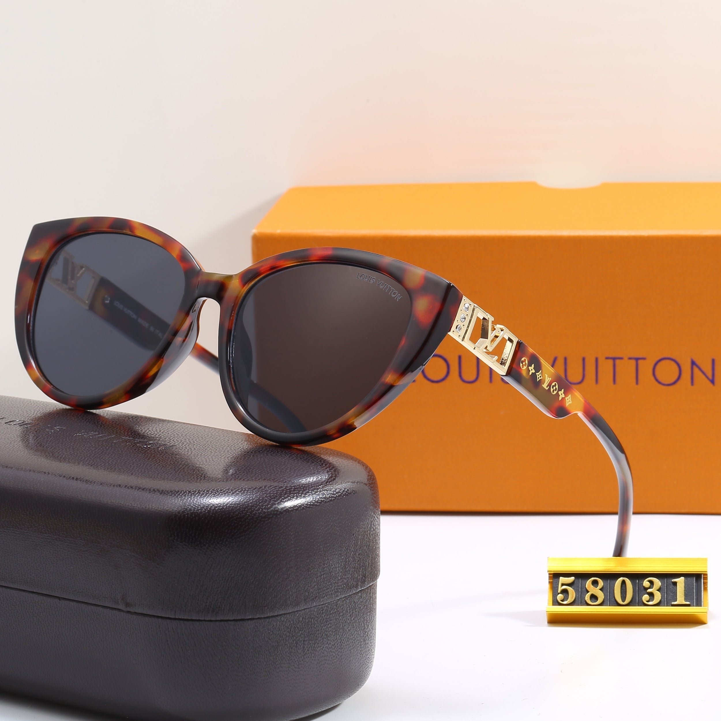 Cat-Eye Hollow Sunglasses