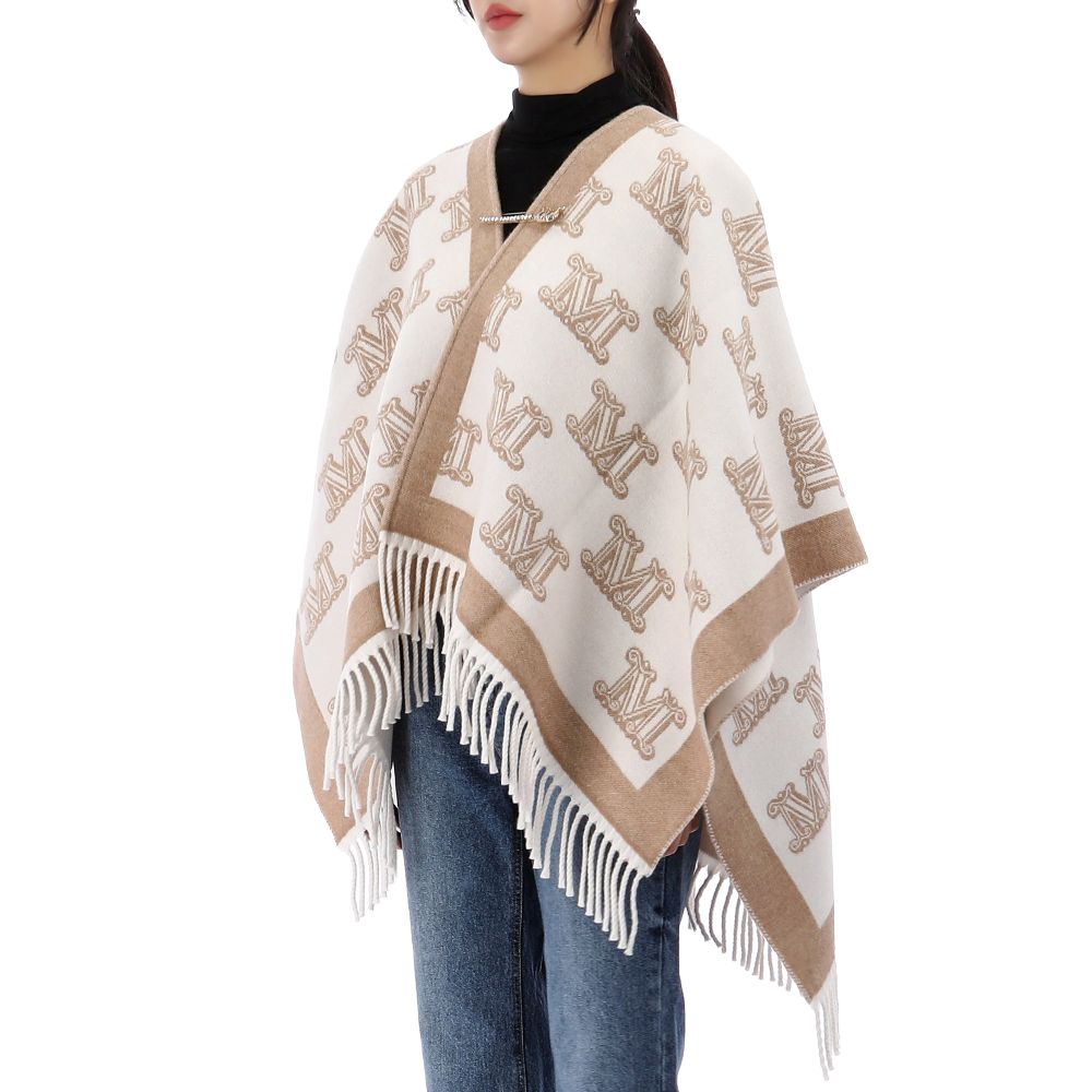 Fashion Wool Jacquard Cape
