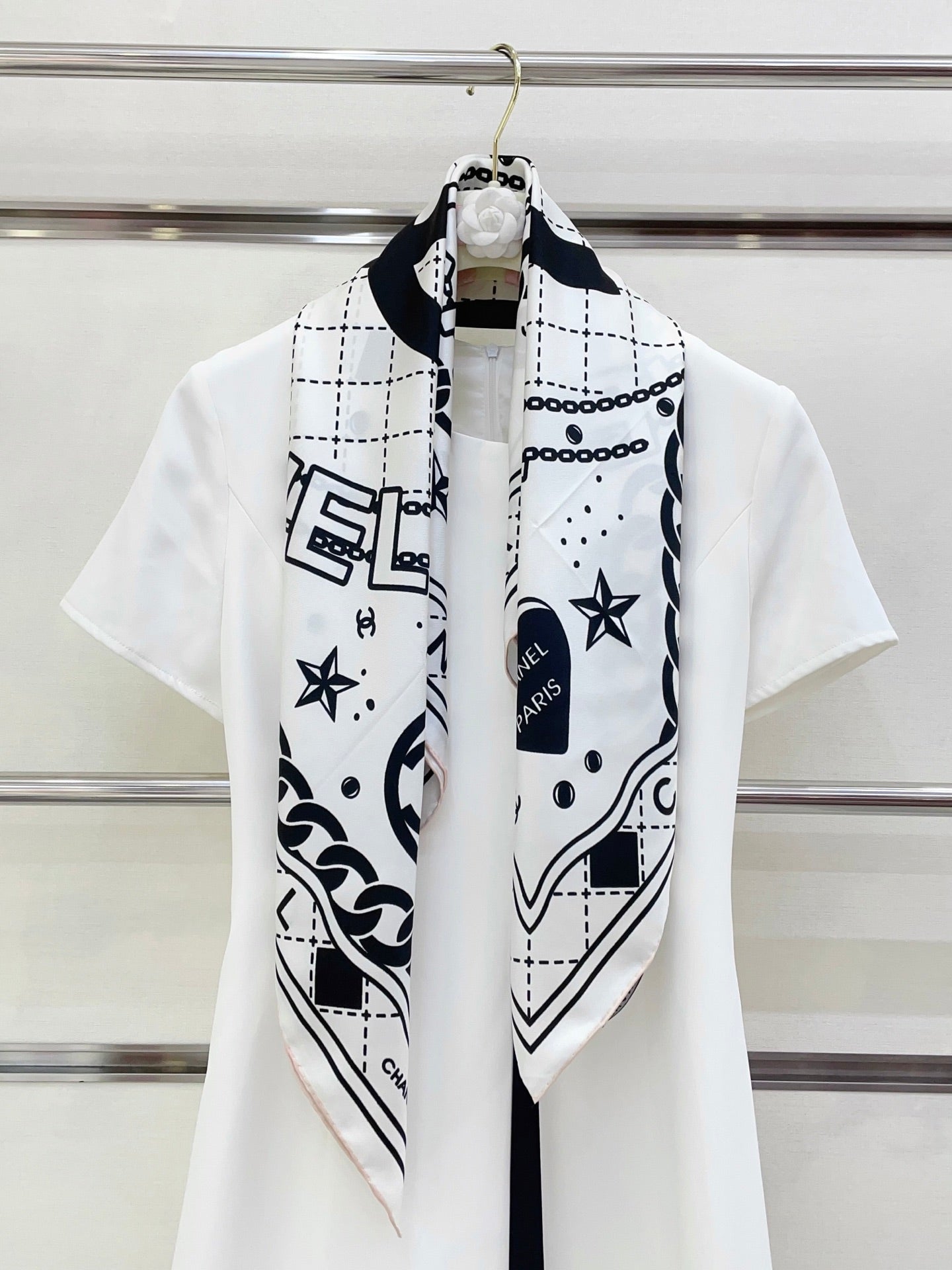 Elegant women's square silk scarf