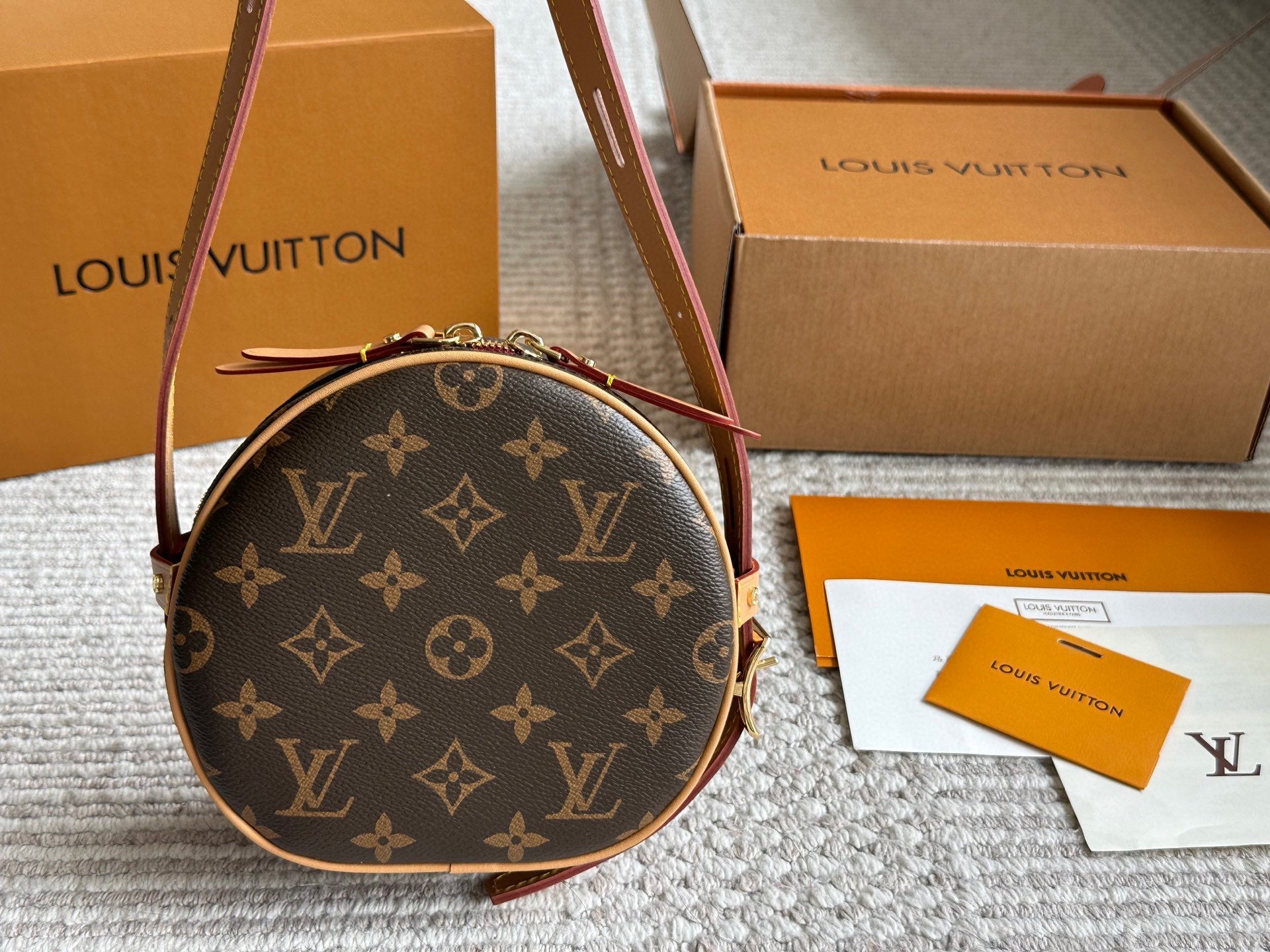 Classic Printed Round Bag