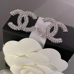 Full rhinestone stud earrings