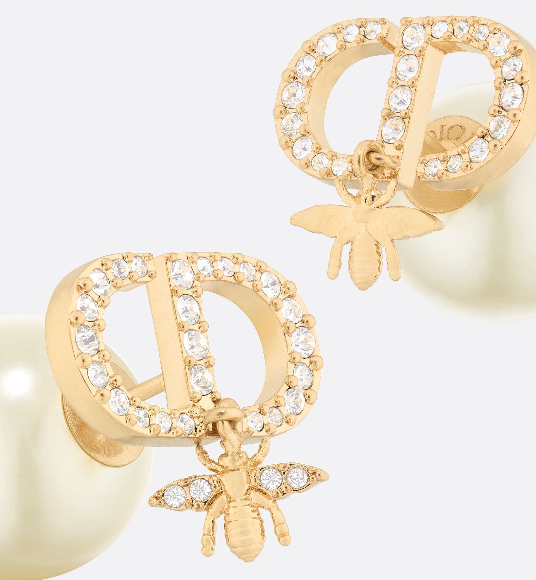 Letter-overlay Bee Pearl Earrings