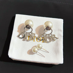 Fashionable pearl letter pendant earrings