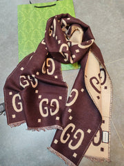 Vintage classic print scarf