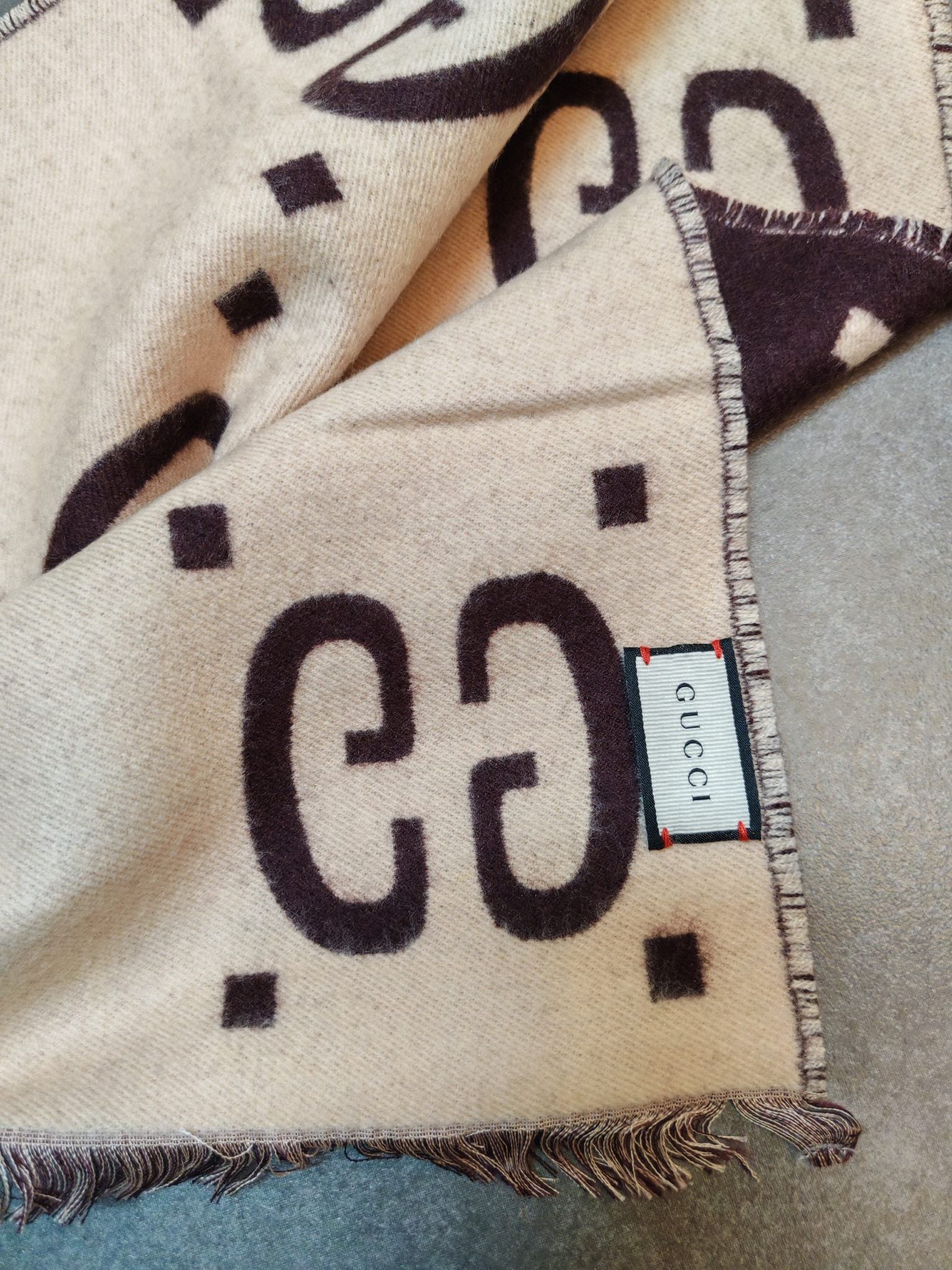 Vintage classic print scarf
