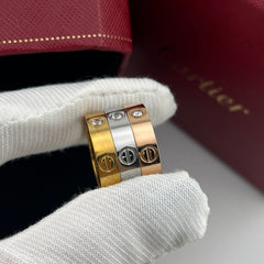 Classic 3 Diamonds Love Ring