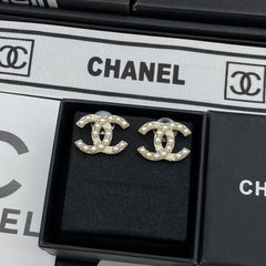 Elegant pearl stud earrings