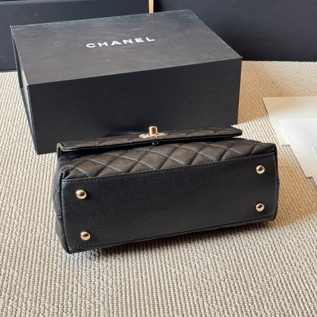 Exquisite Fashionable Handle Bag
