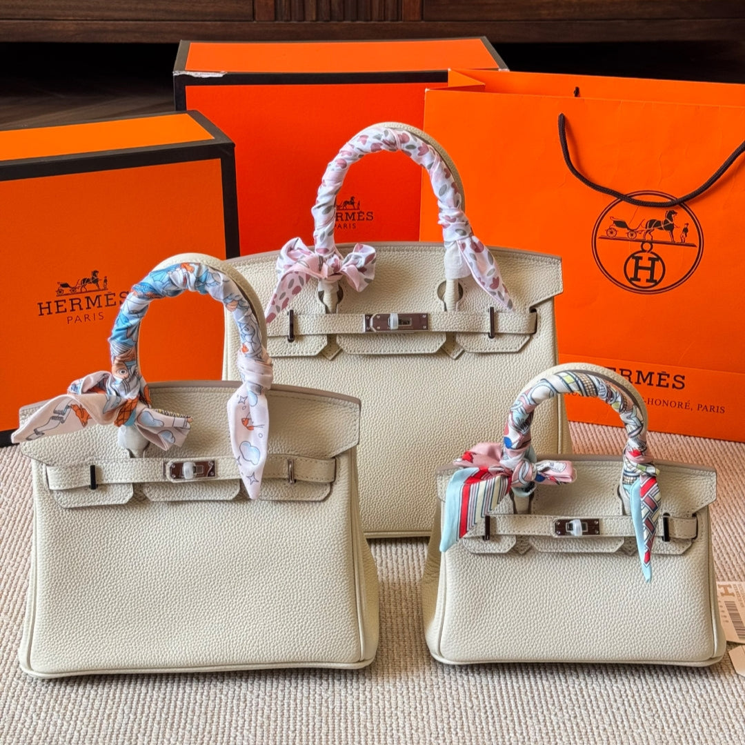 Leather fashion silver buckle handbag