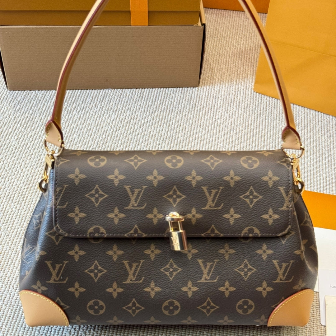 Fashion leather gold buckle shoulder bag
