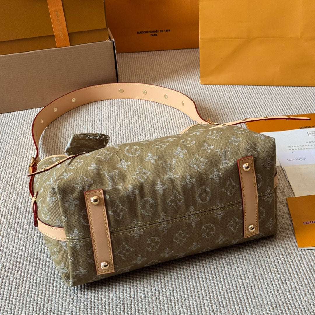New brown embossed small shopping bag