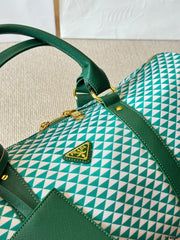 Nylon triangle pattern travel bag