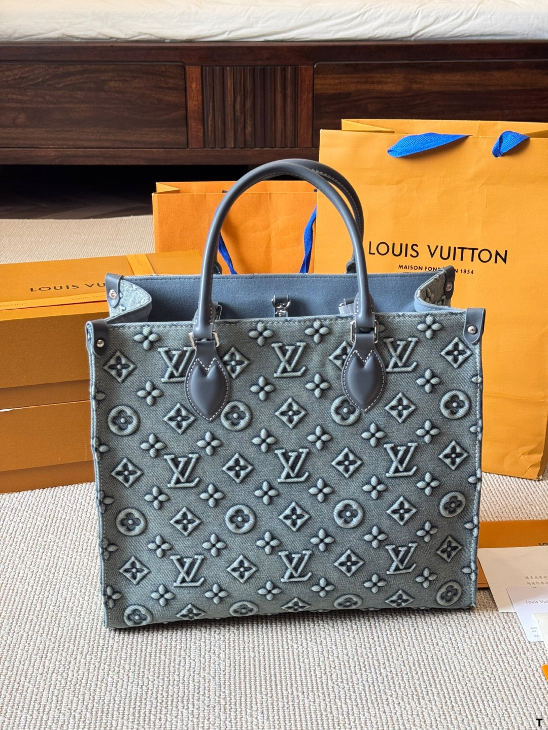 Fully embossed vintage tote