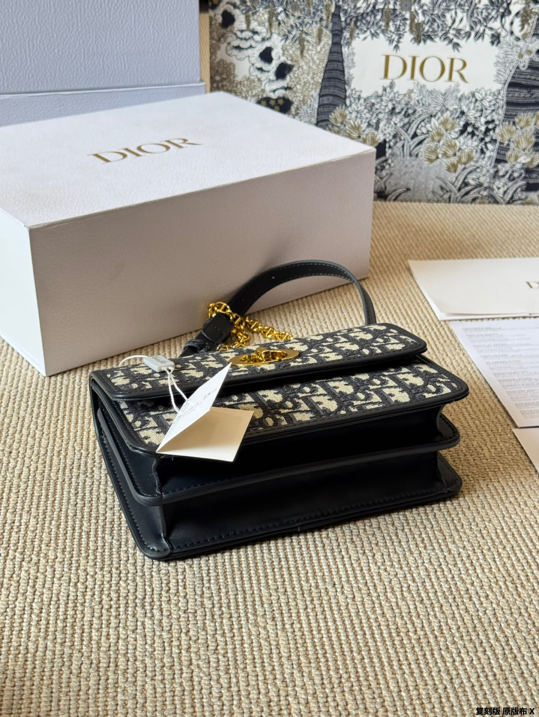 Blue Letter Jacquard Chain Bag