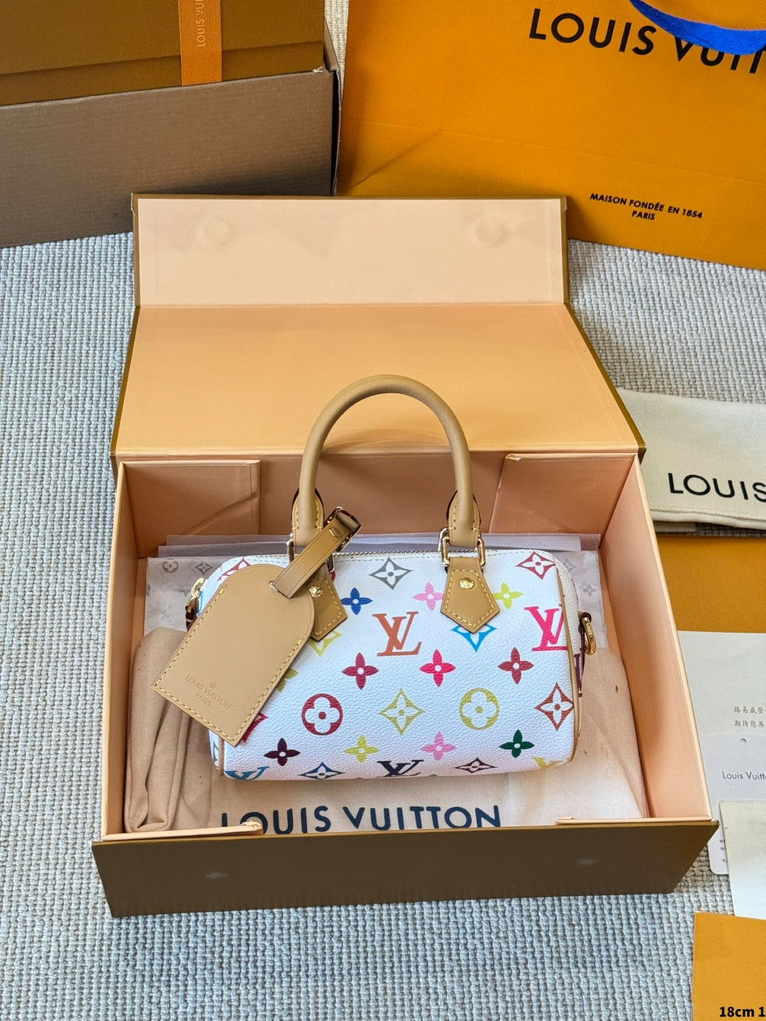 Retiro Series Pillow Bag