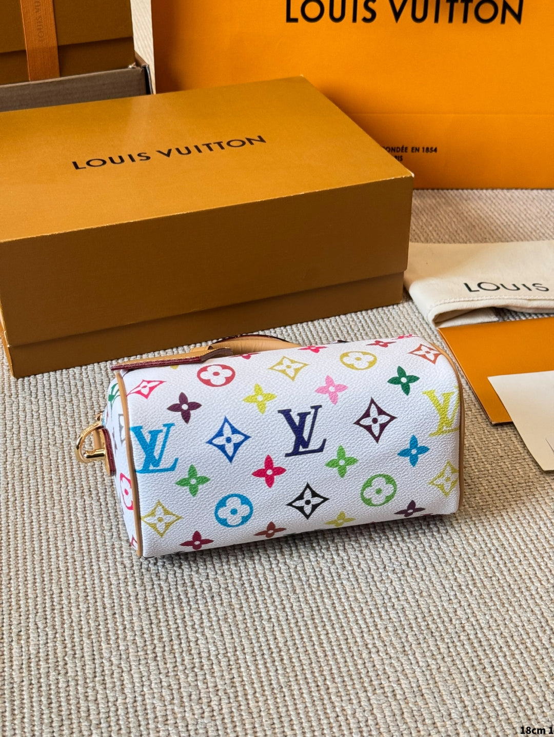 Retiro Series Pillow Bag