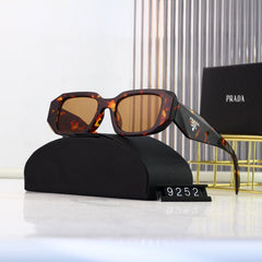Cat-eye sunglasses