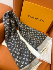 Fashionable printed silk and wool scarf