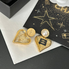 Heart-shaped Pendant Pearl Earrings