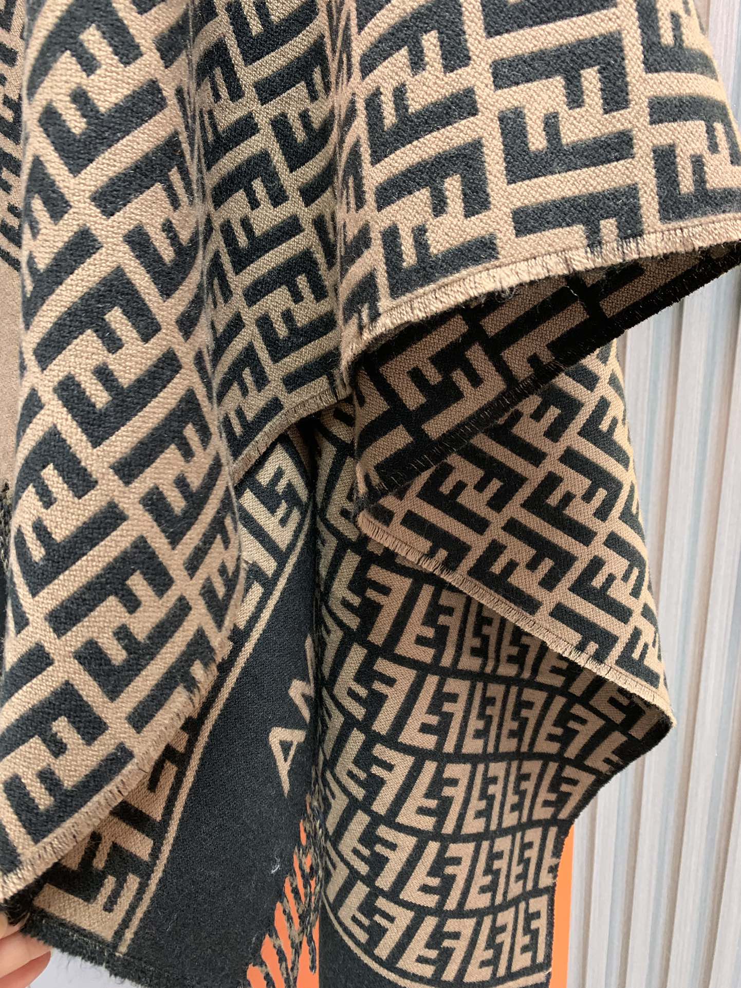Retro Wool Jacquard Cape