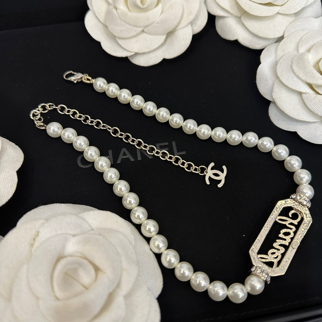 Diamond and pearl necklace