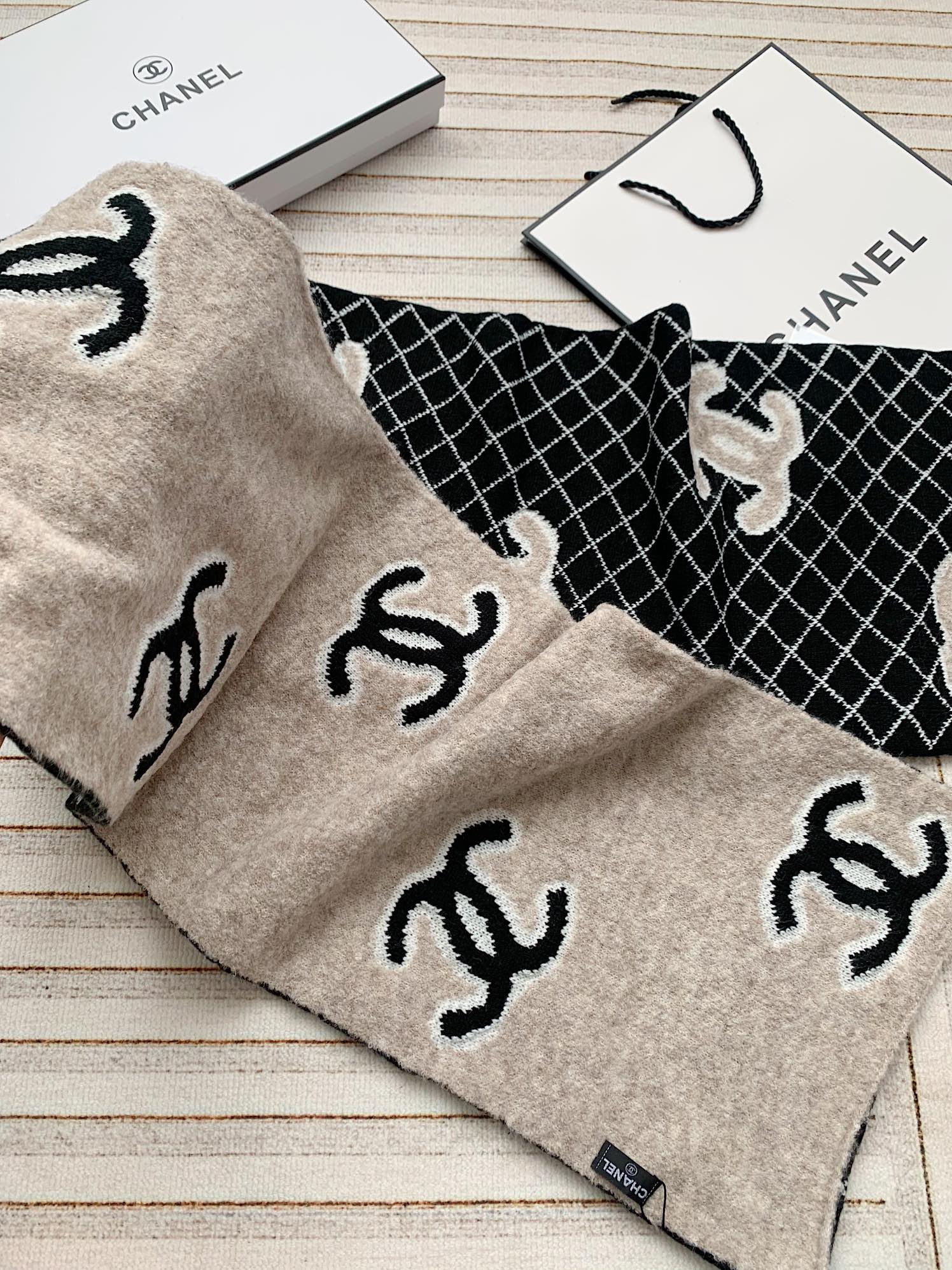 Classic Argyle double-sided scarf