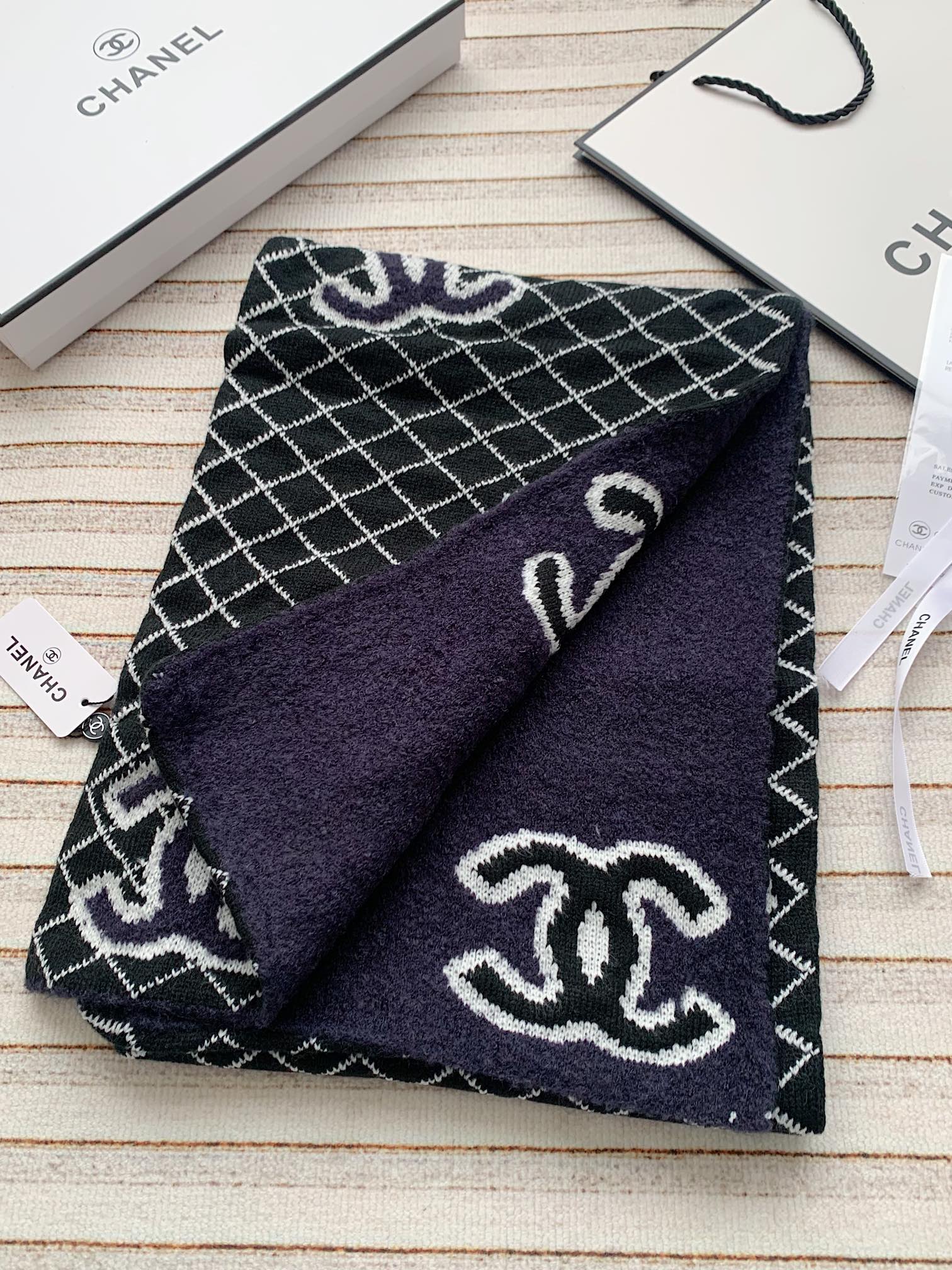 Classic Argyle double-sided scarf
