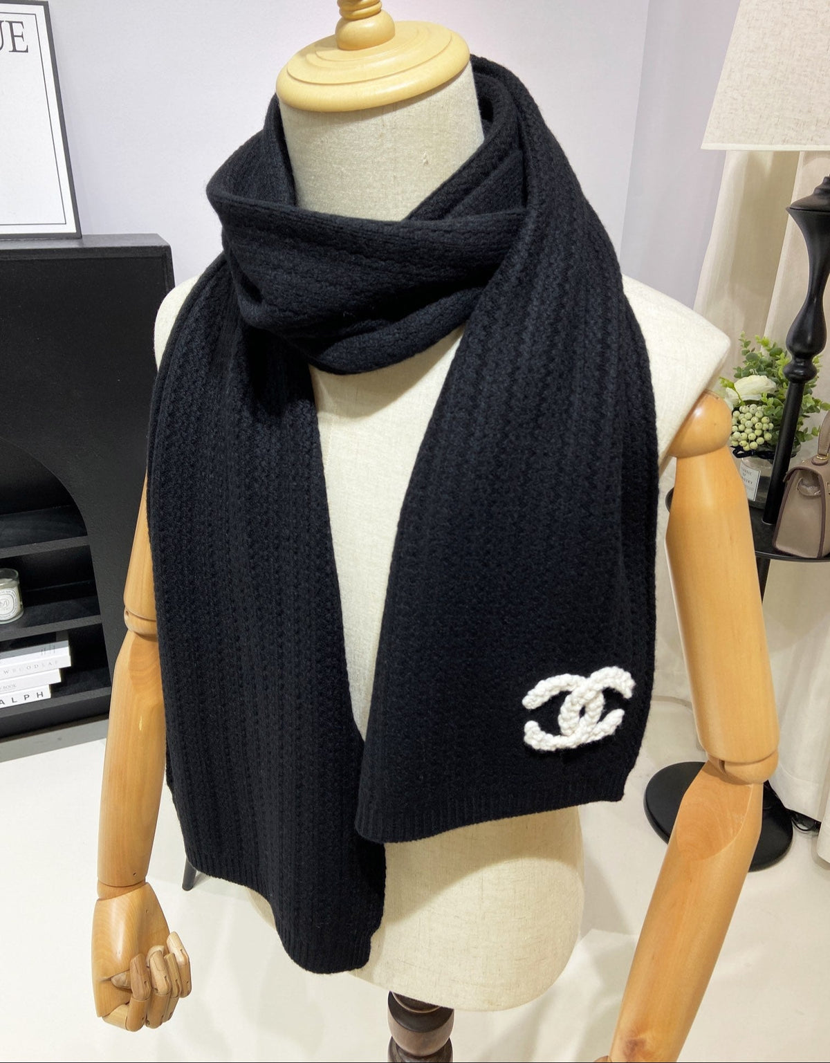 Fashionable diamond jacquard knitted 100% cashmere scarf
