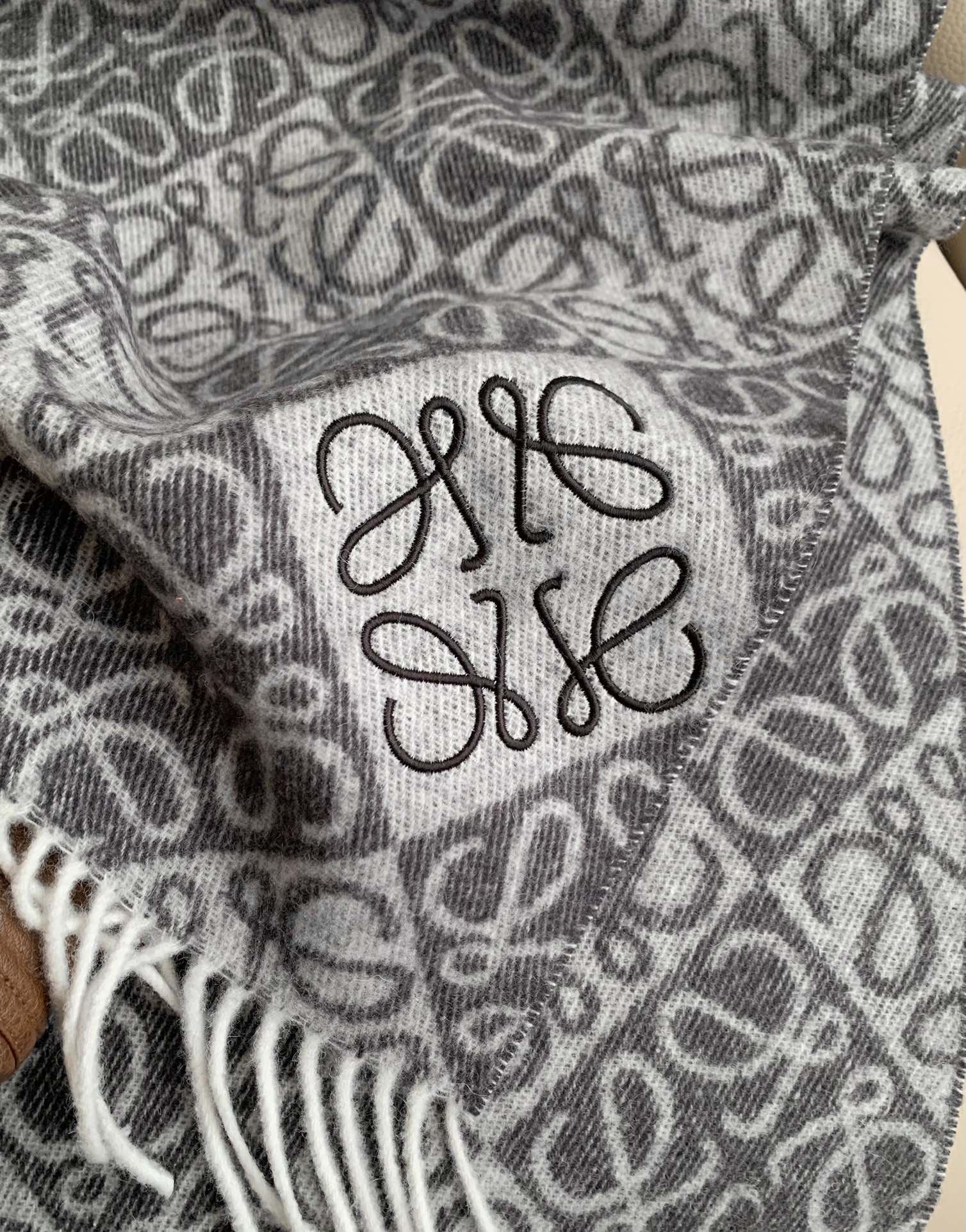Printed tassel scarf