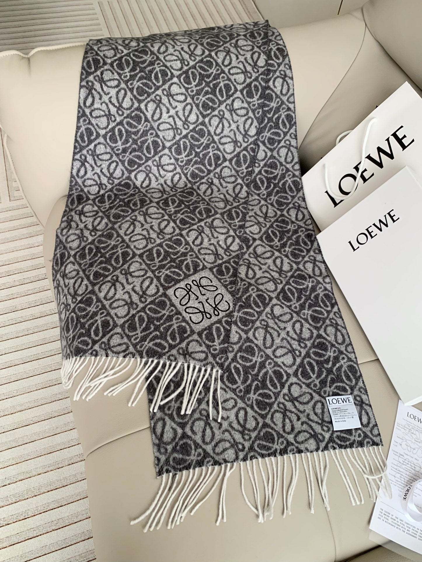 Printed tassel scarf