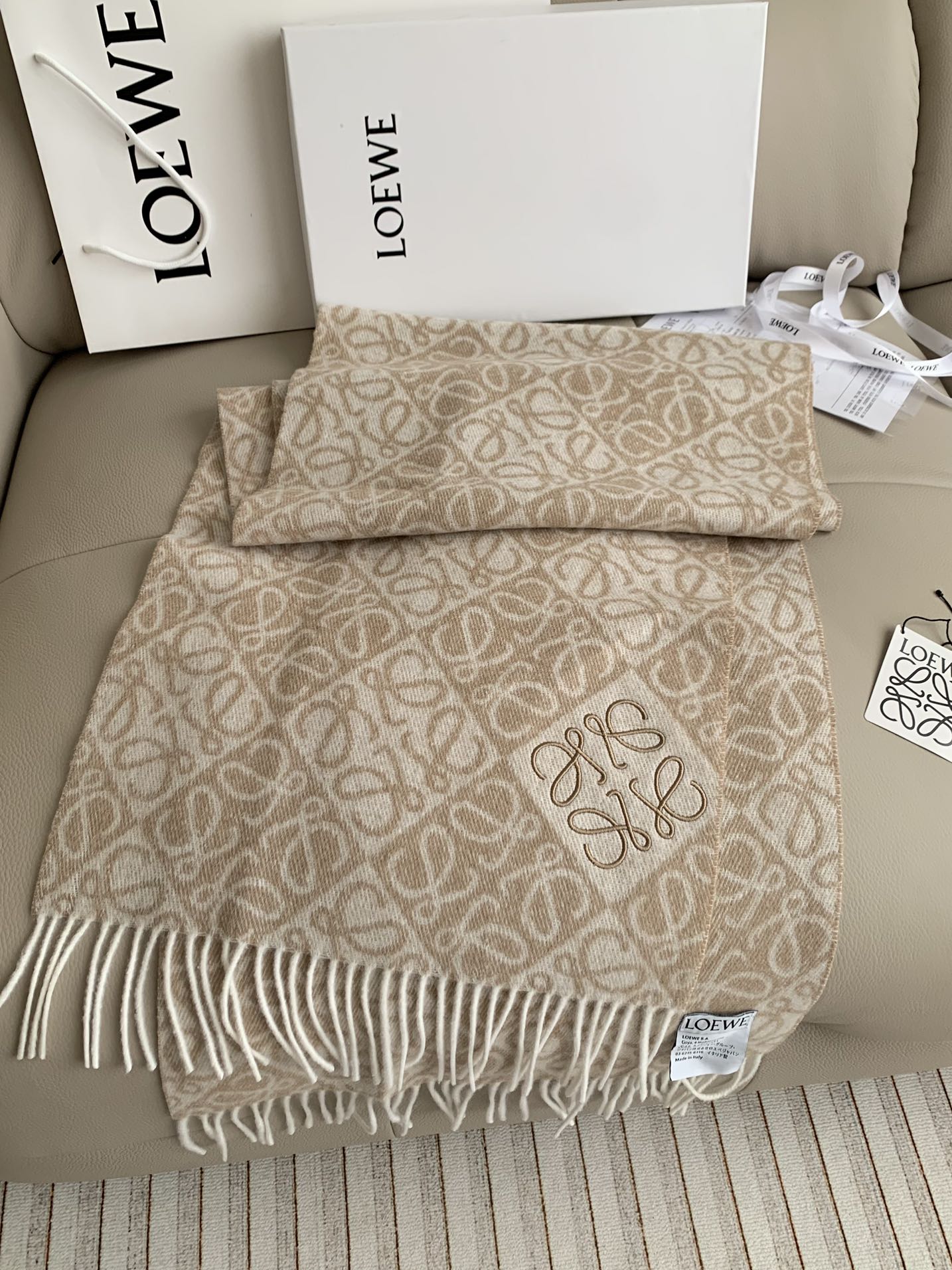 Printed tassel scarf