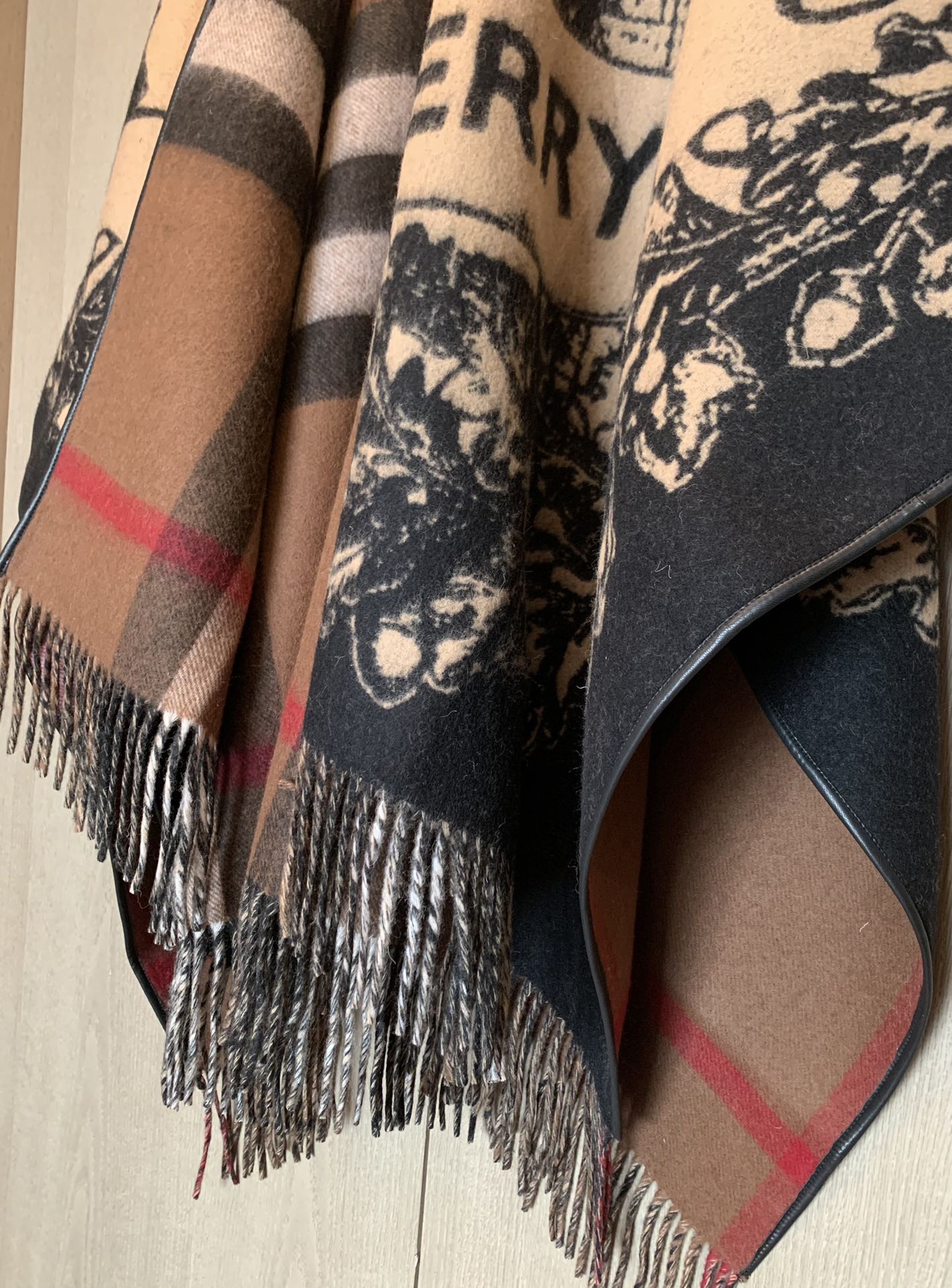 Double-sided Jacquard Cape