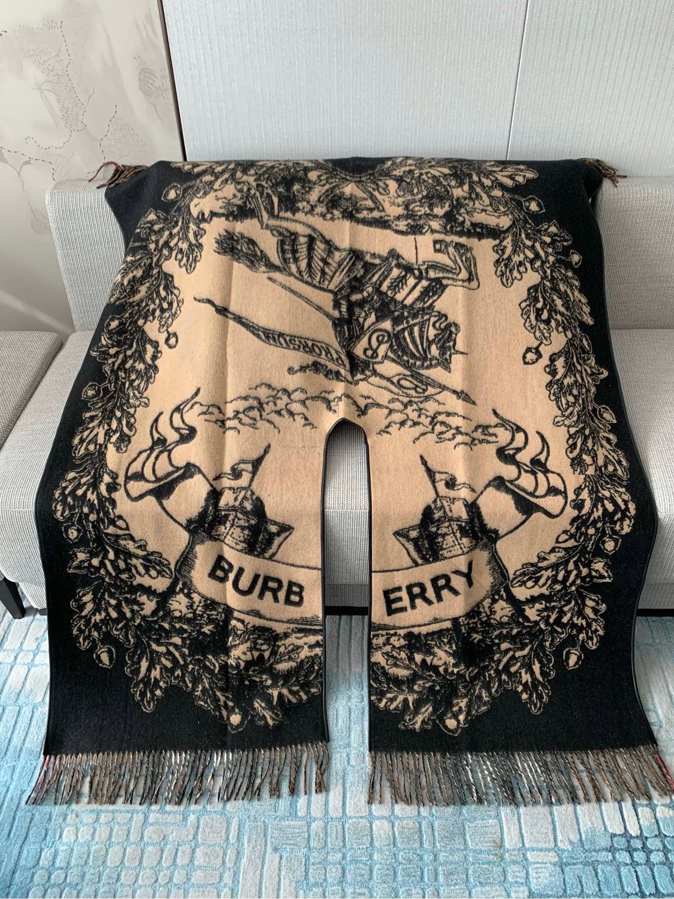 Double-sided Jacquard Cape