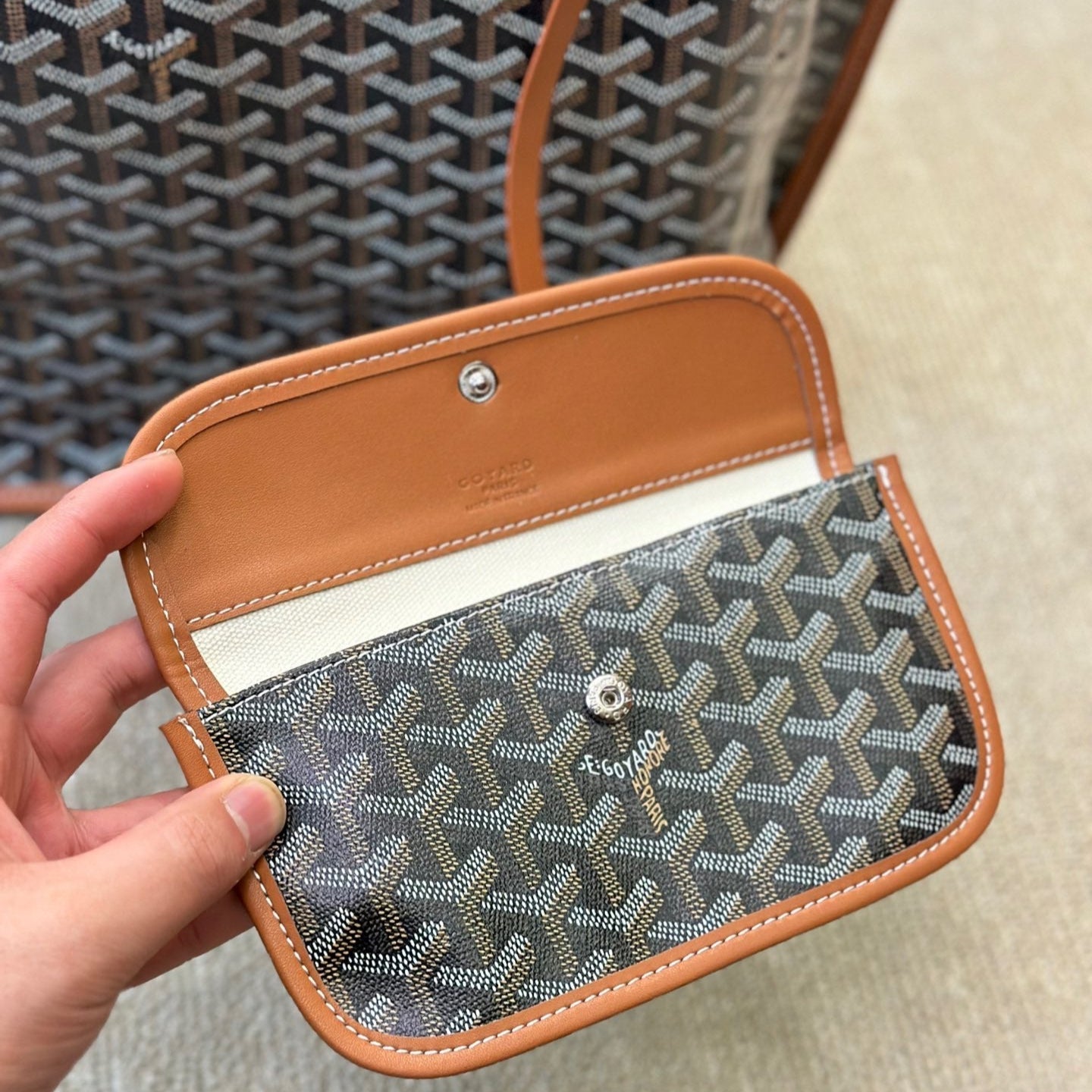 Double-sided large leather shopping bag