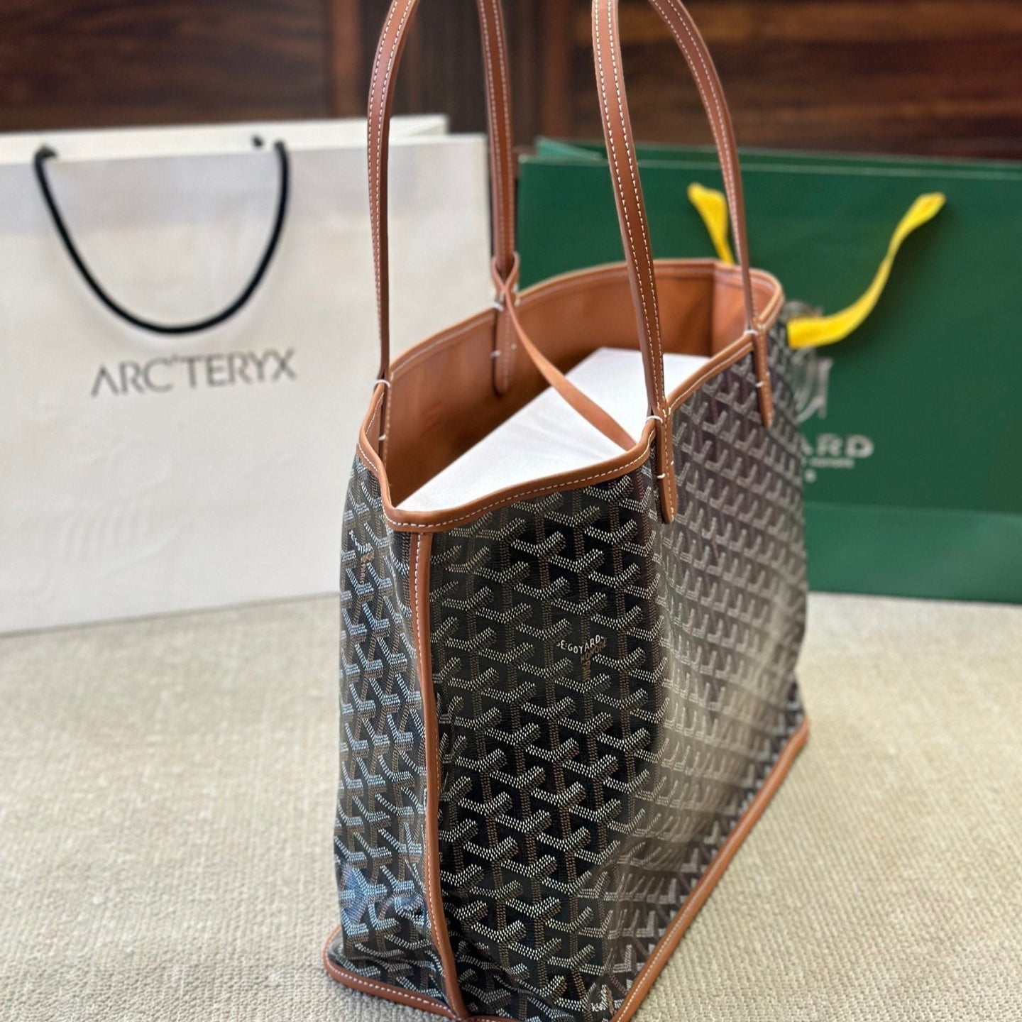 Double-sided large leather shopping bag