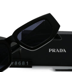 Square-frame sunglasses