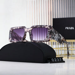 Square frame fashion sunglasses
