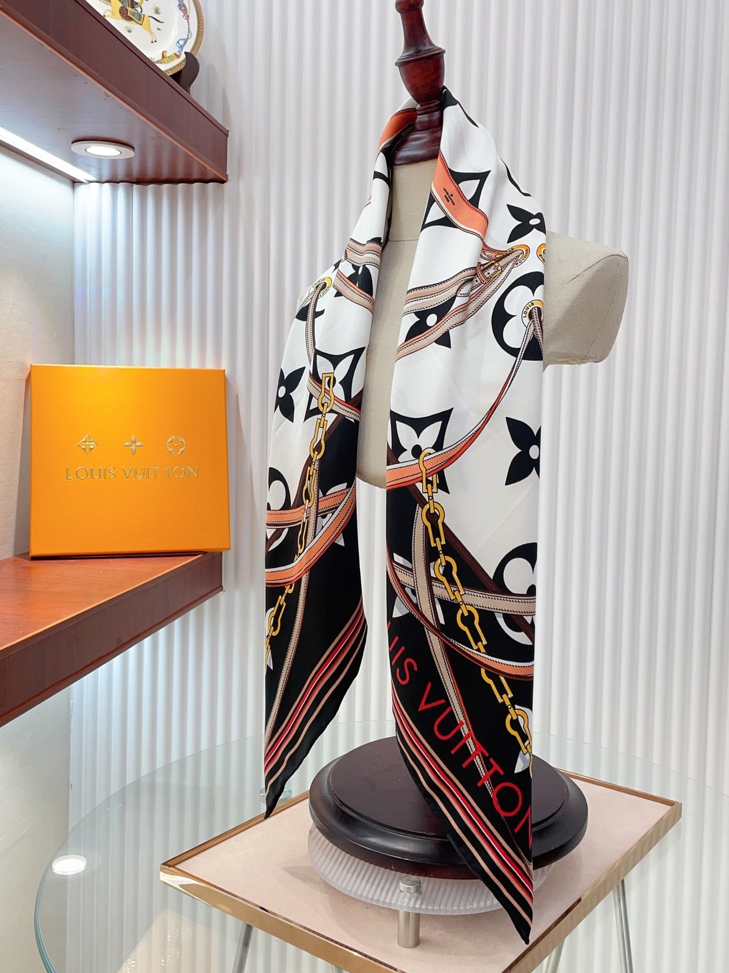 Modern Stylish Printed Square Silk Scarf