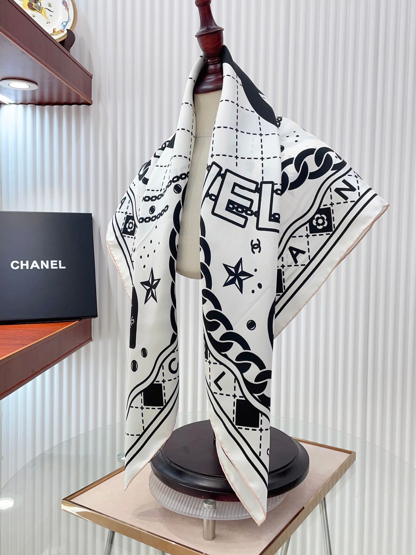 Elegant women's square silk scarf