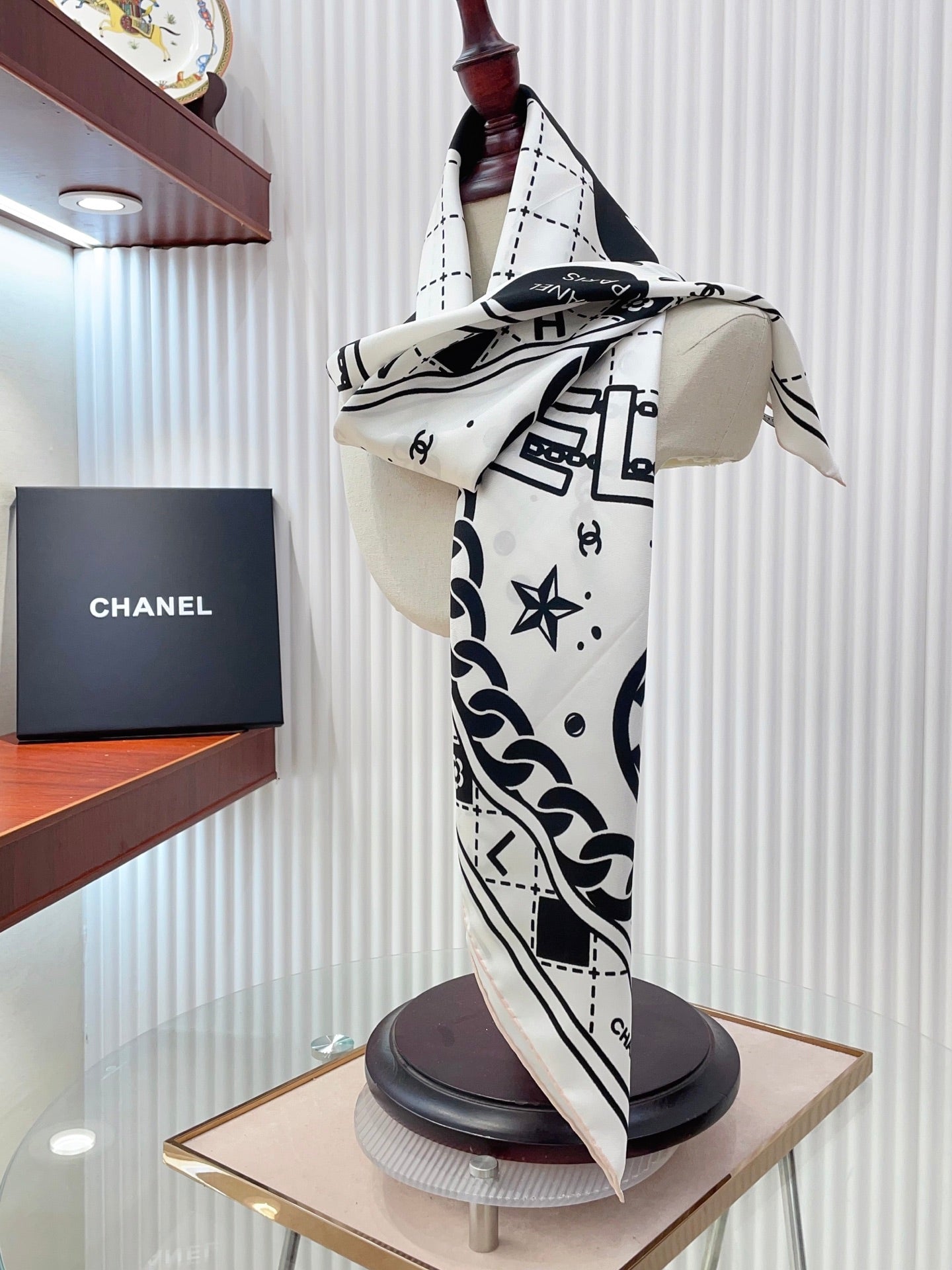 Elegant women's square silk scarf