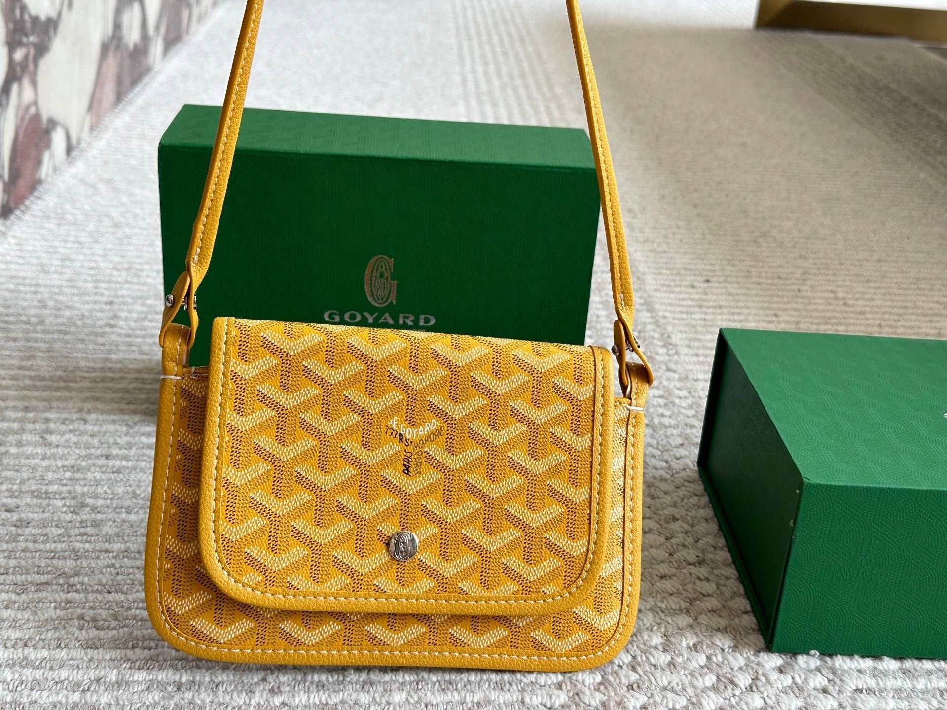 Vintage leather unisex envelope bag