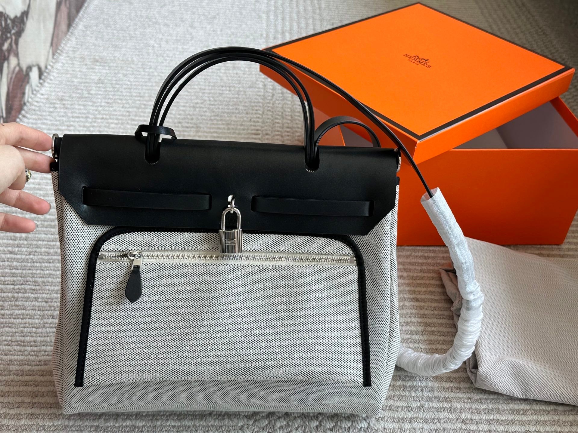 Canvas fashion shopping bag