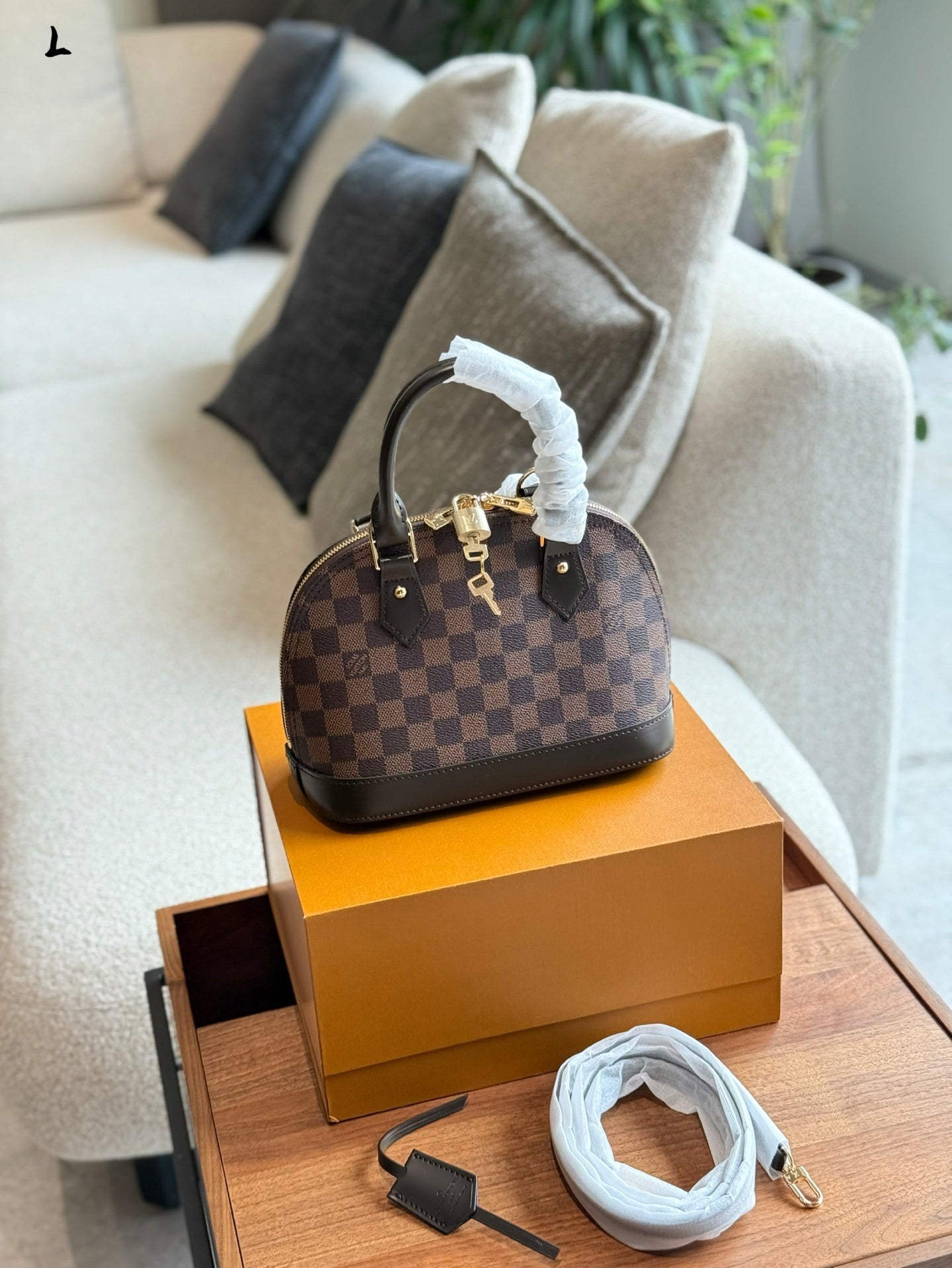 Classic Checkerboard Shell Bag