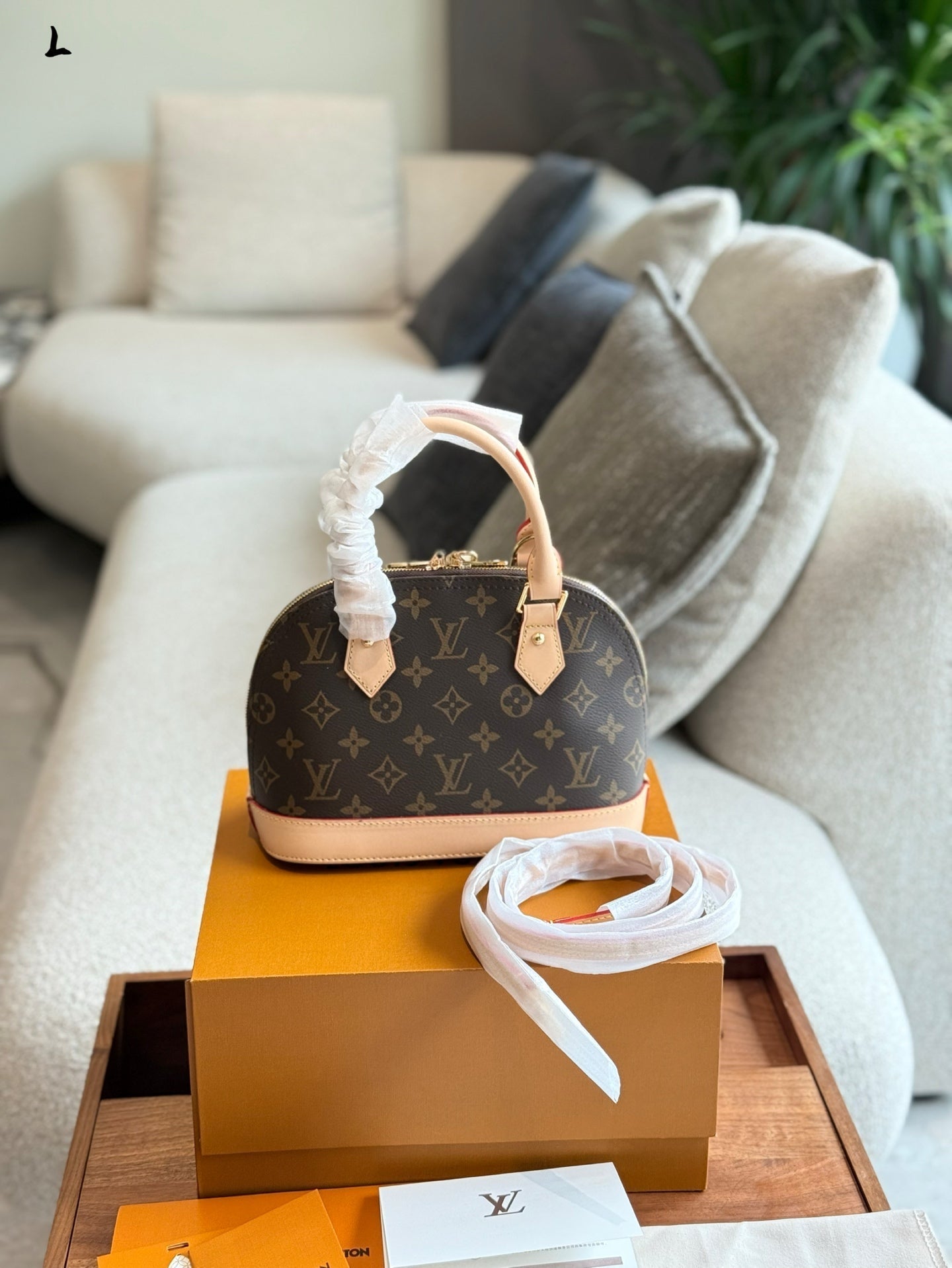 Printed Letter Shell Bag