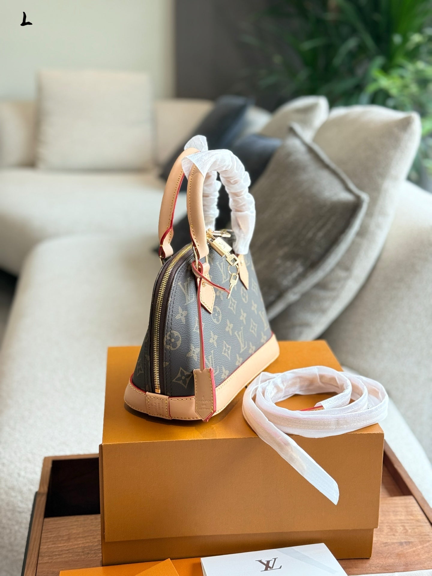 Printed Letter Shell Bag
