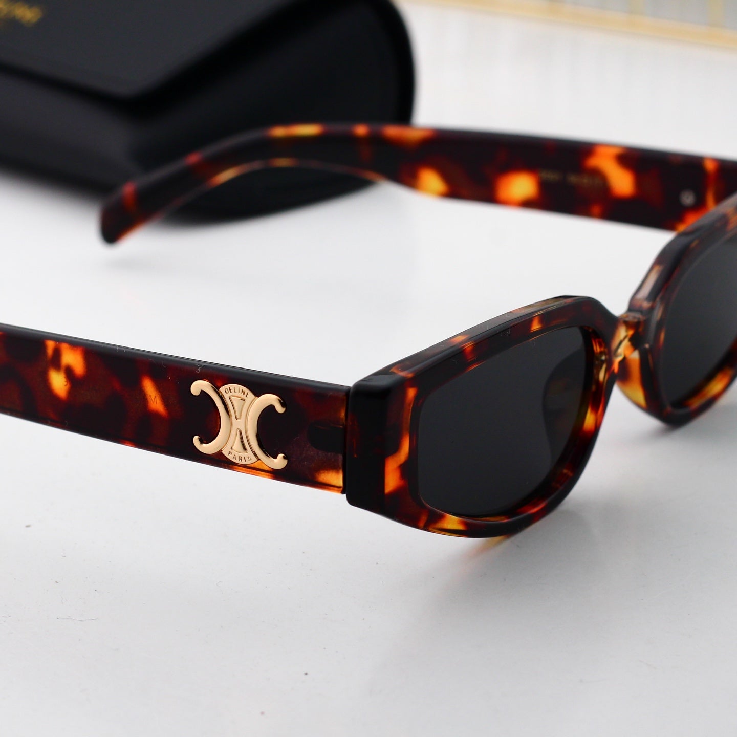 Cat-eye universal sunglasses