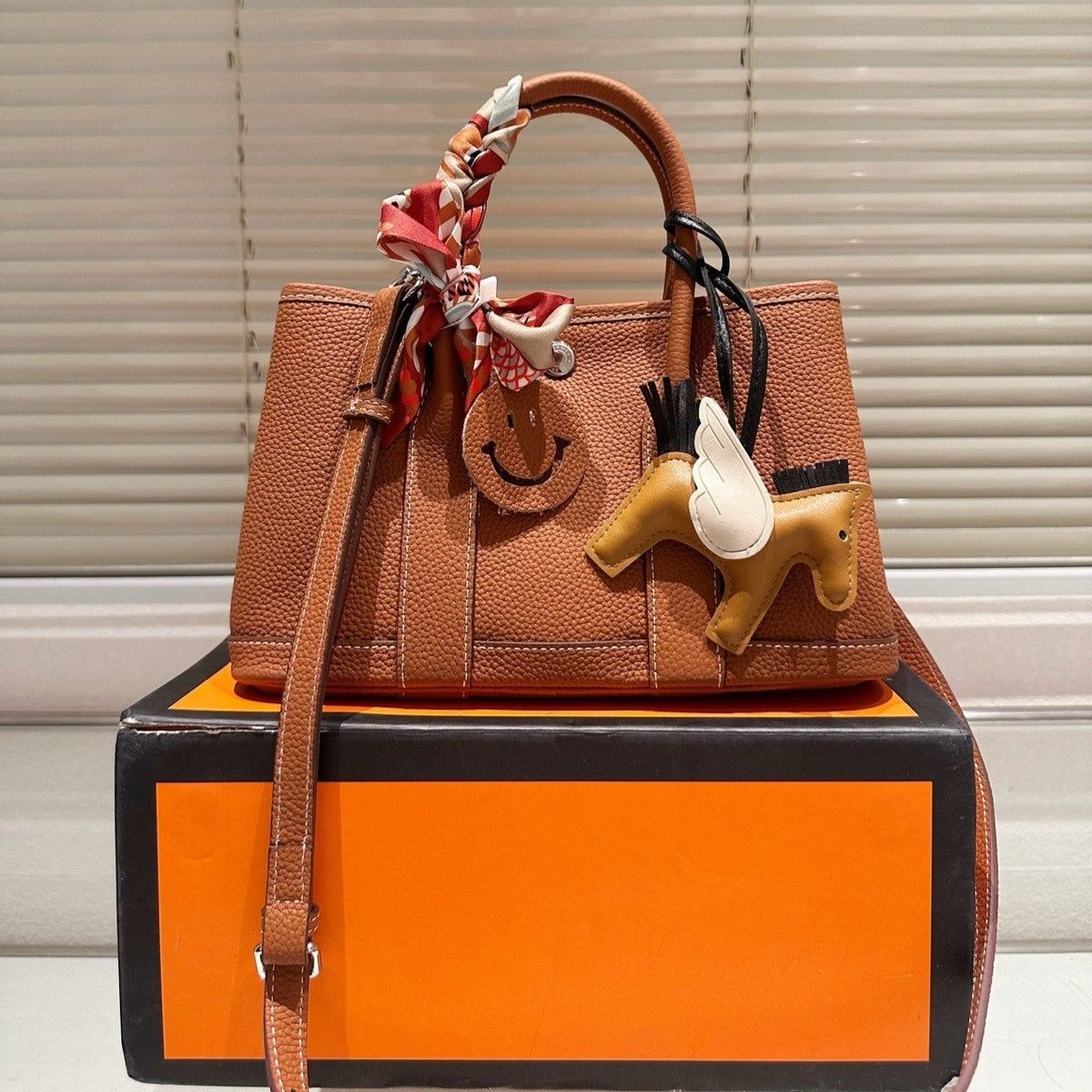 Leather Hand-held Garden Small Bag