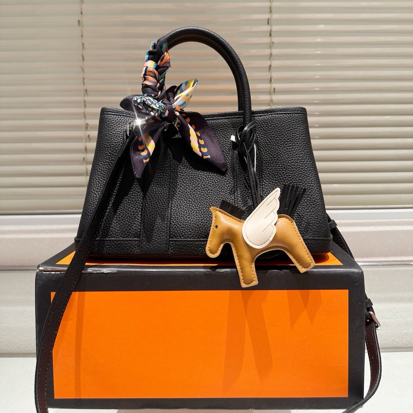 Leather Hand-held Garden Small Bag