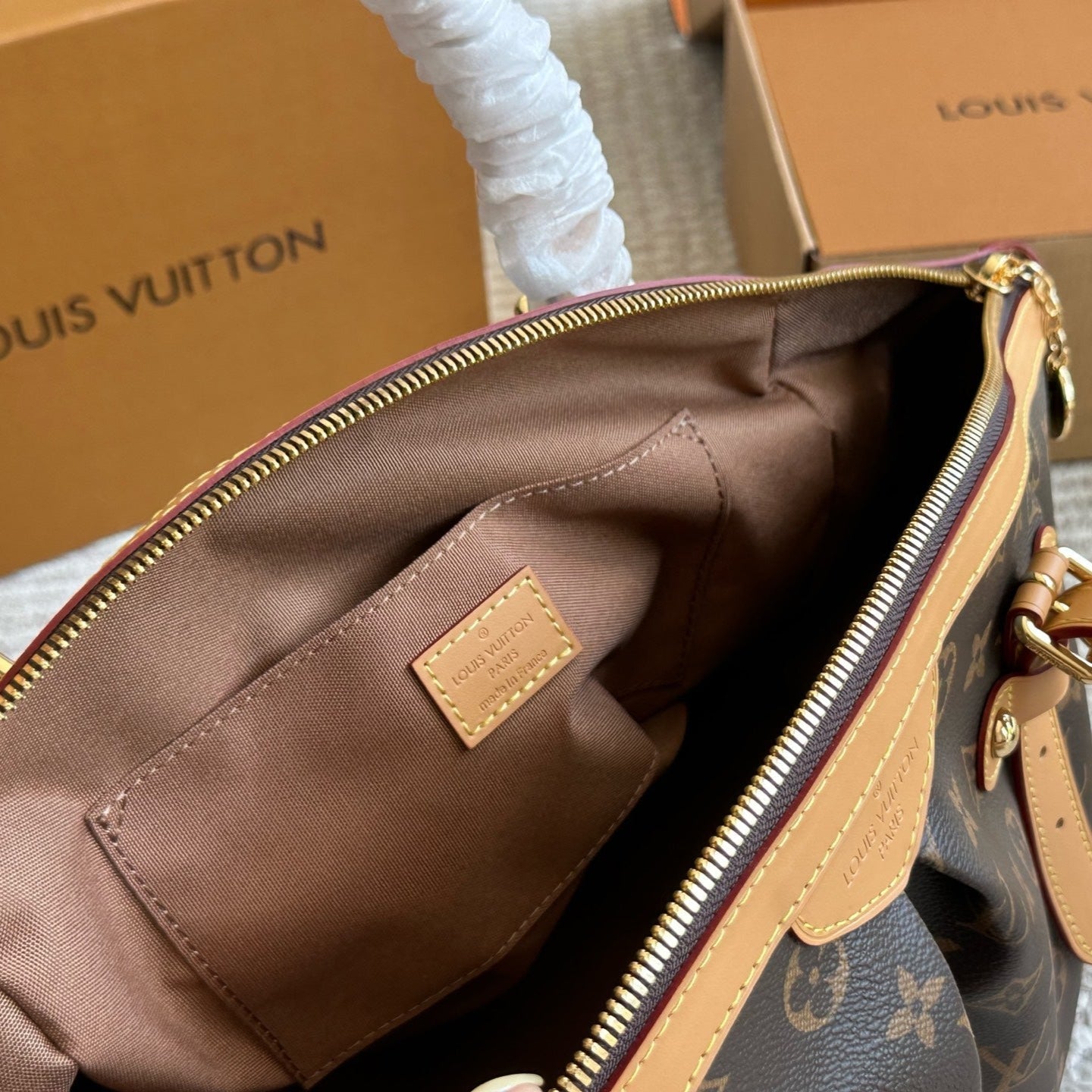 Vintage classic large handbag